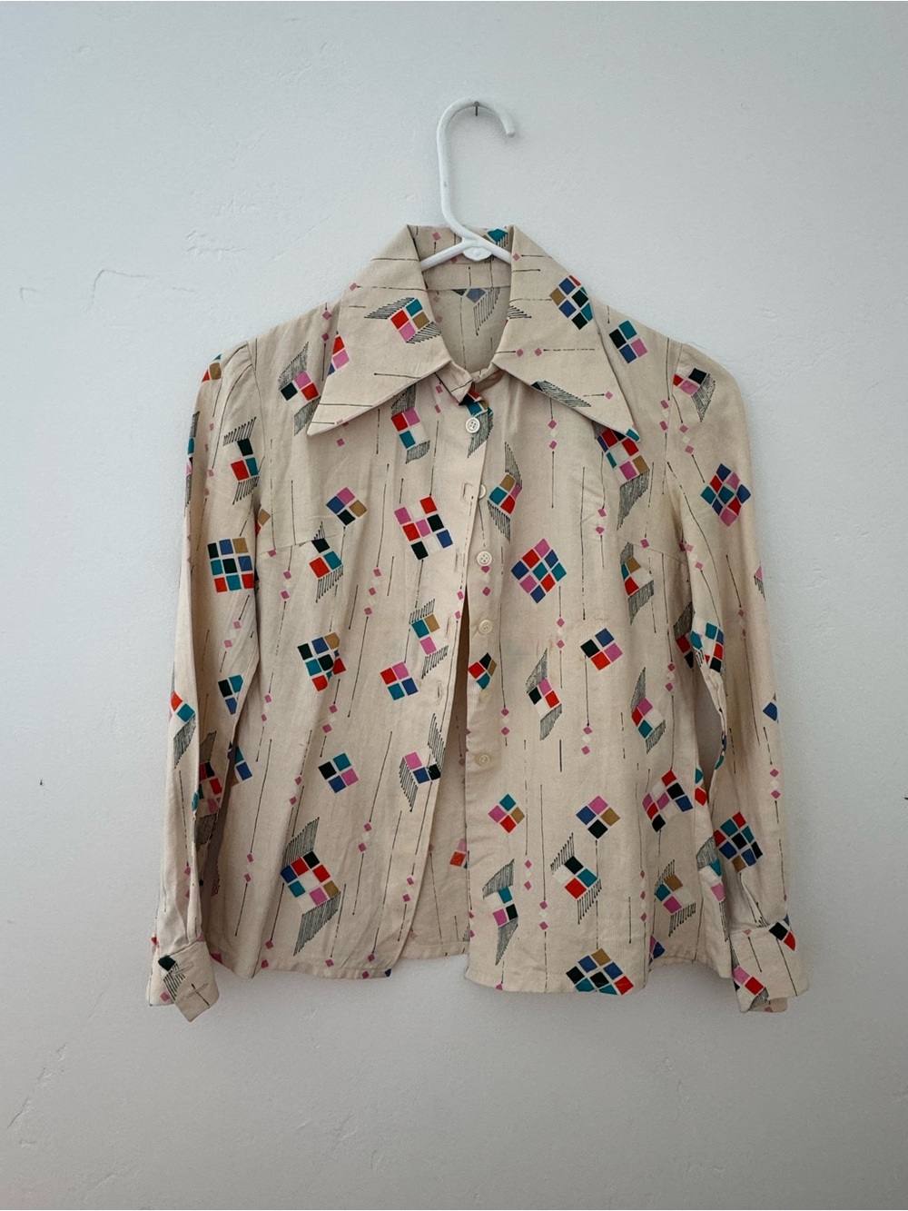 Vintage 1970’s Beige/Multicolored Geometric Print Button-Up Shirt